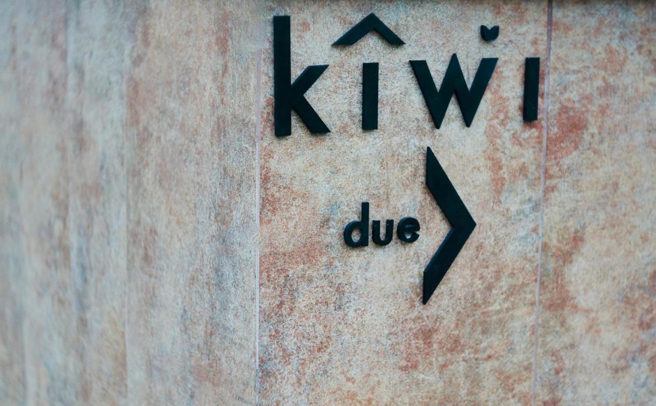 Апартаменти Kiwi Латина Екстер'єр фото